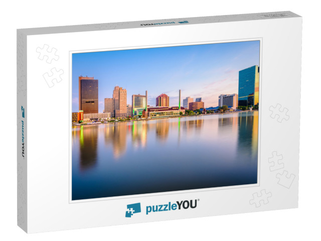 Toledo, Ohio, USA Downtown Skyline on the Maumee River At... Jigsaw Puzzle