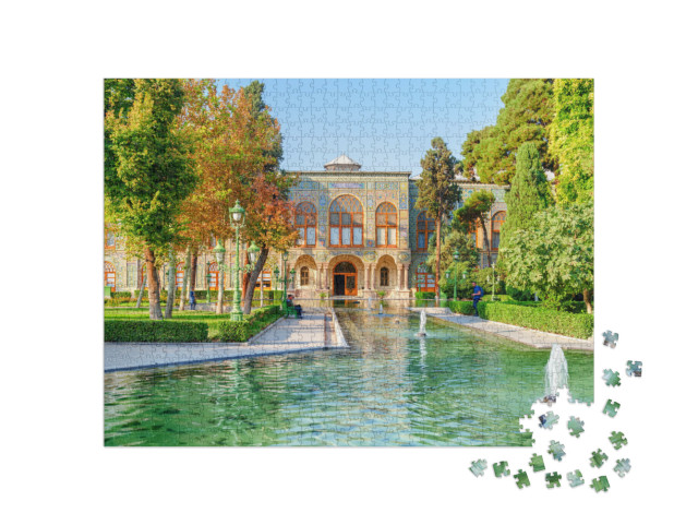 Amazing View of the Golestan Palace & Beautiful Fountains... Jigsaw Puzzle with 1000 pieces