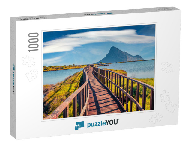 Beautiful Summer Scenery. Amazing Summer View of Spiaggia... Jigsaw Puzzle with 1000 pieces