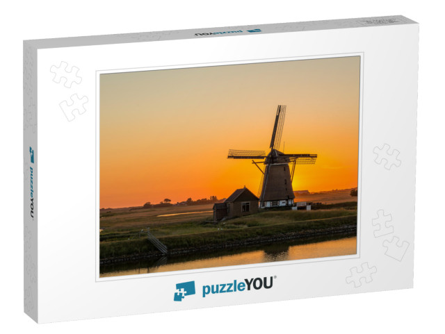 Windmill the North on the Isle of Texel, the Netherlands... Jigsaw Puzzle