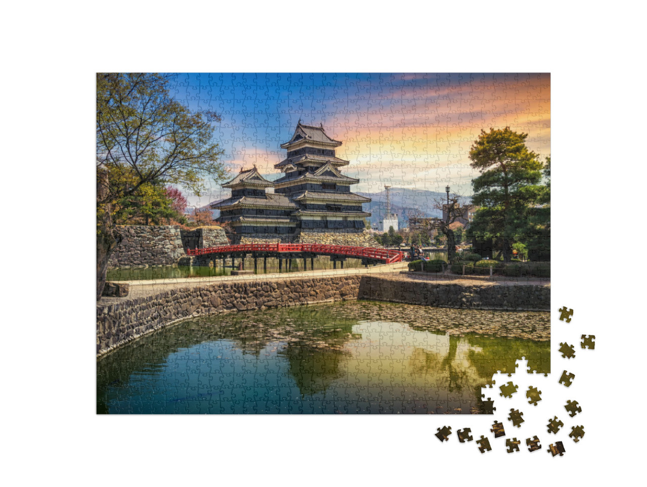 Matsumoto Castle with Reflection on the Lake At Sunrise... Jigsaw Puzzle with 1000 pieces