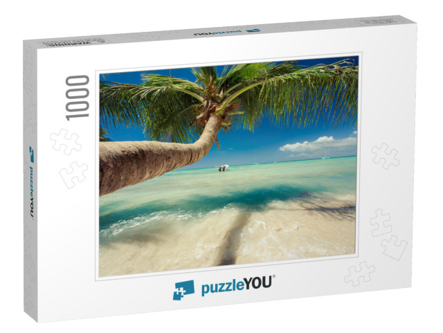 Beautiful Palm Tree Over Caribbean Sea... Jigsaw Puzzle with 1000 pieces