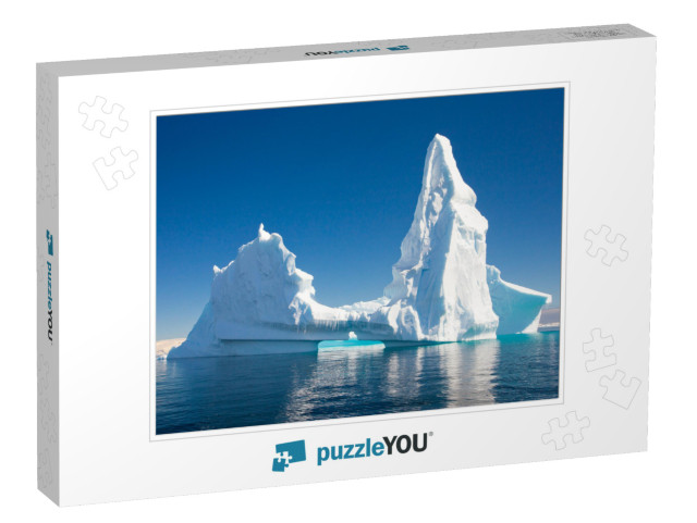 Beautiful Iceberg, Antarctica... Jigsaw Puzzle