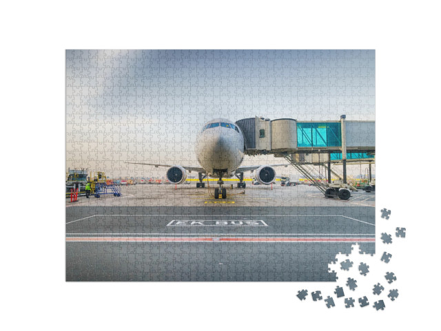 Jet Aircraft Docked in Dubai International Airport... Jigsaw Puzzle with 1000 pieces