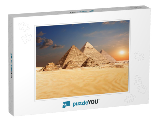 Famous Egyptian Pyramids of Giza, Beautiful View... Jigsaw Puzzle