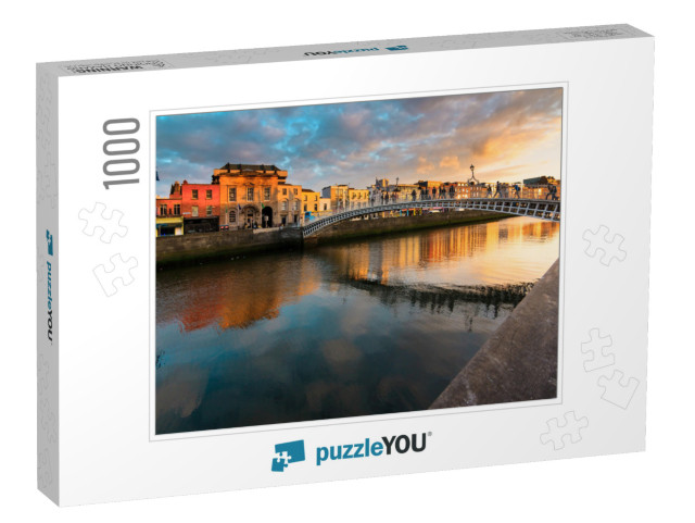 Hapenny Bridge, Dublin, Ireland... Jigsaw Puzzle with 1000 pieces