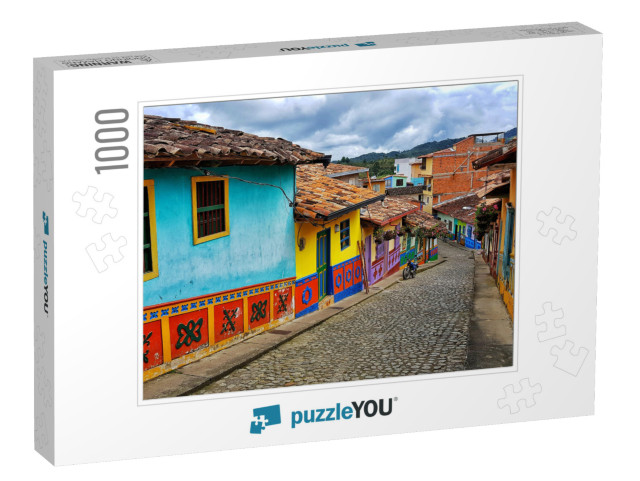 View of Guatape Colombia. Colored Facades & Tradition... Jigsaw Puzzle with 1000 pieces