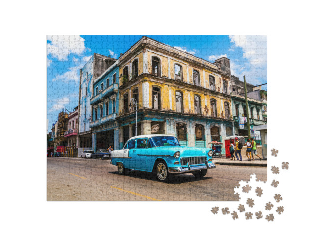 Havana, Cuba. Vintage Classic American Car on the Streets... Jigsaw Puzzle with 1000 pieces