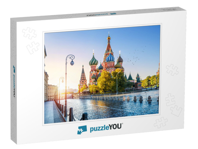 St. Basils Cathedral on Red Square in Moscow & the Mornin... Jigsaw Puzzle