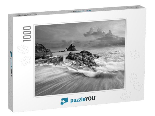 Beautiful Long Exposure Seascape in Black & White. Nature... Jigsaw Puzzle with 1000 pieces