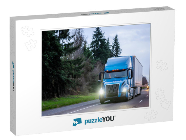 Big Rig Blue Industrial Diesel Semi Truck with Grille Gua... Jigsaw Puzzle