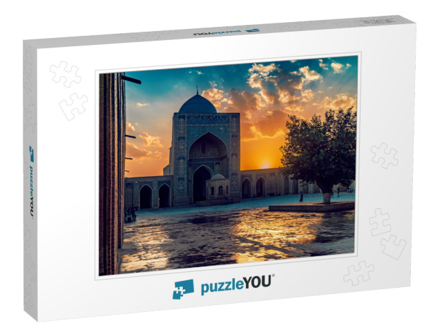 Courtyard of Kalyan Mosque At Sunset, Bukhara, Uzbekistan... Jigsaw Puzzle