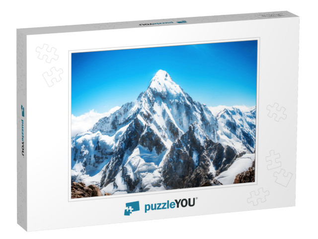 Mountain Peak. Everest. National Park, Nepal... Jigsaw Puzzle