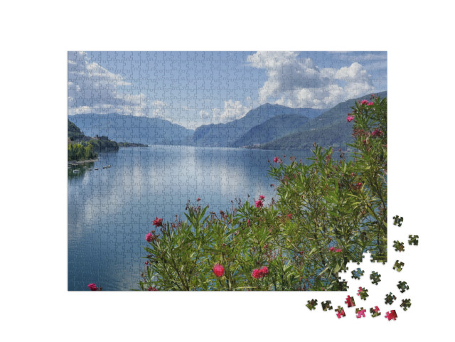 Lake Como in Italy... Jigsaw Puzzle with 1000 pieces