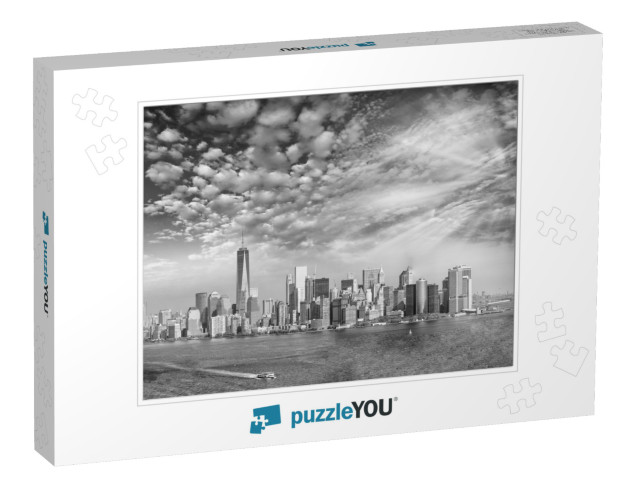 Downtown Manhattan At Sunset. Beautiful View from Ellis I... Jigsaw Puzzle